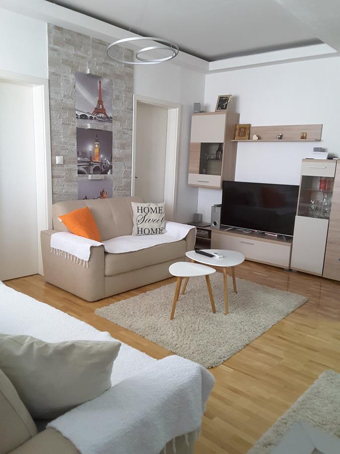 Apartment Veles Buitenkant foto